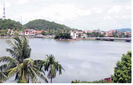 Sông Đa Độ - nguồn nước sạch của thành phố: Nguy cơ bị đầu độc